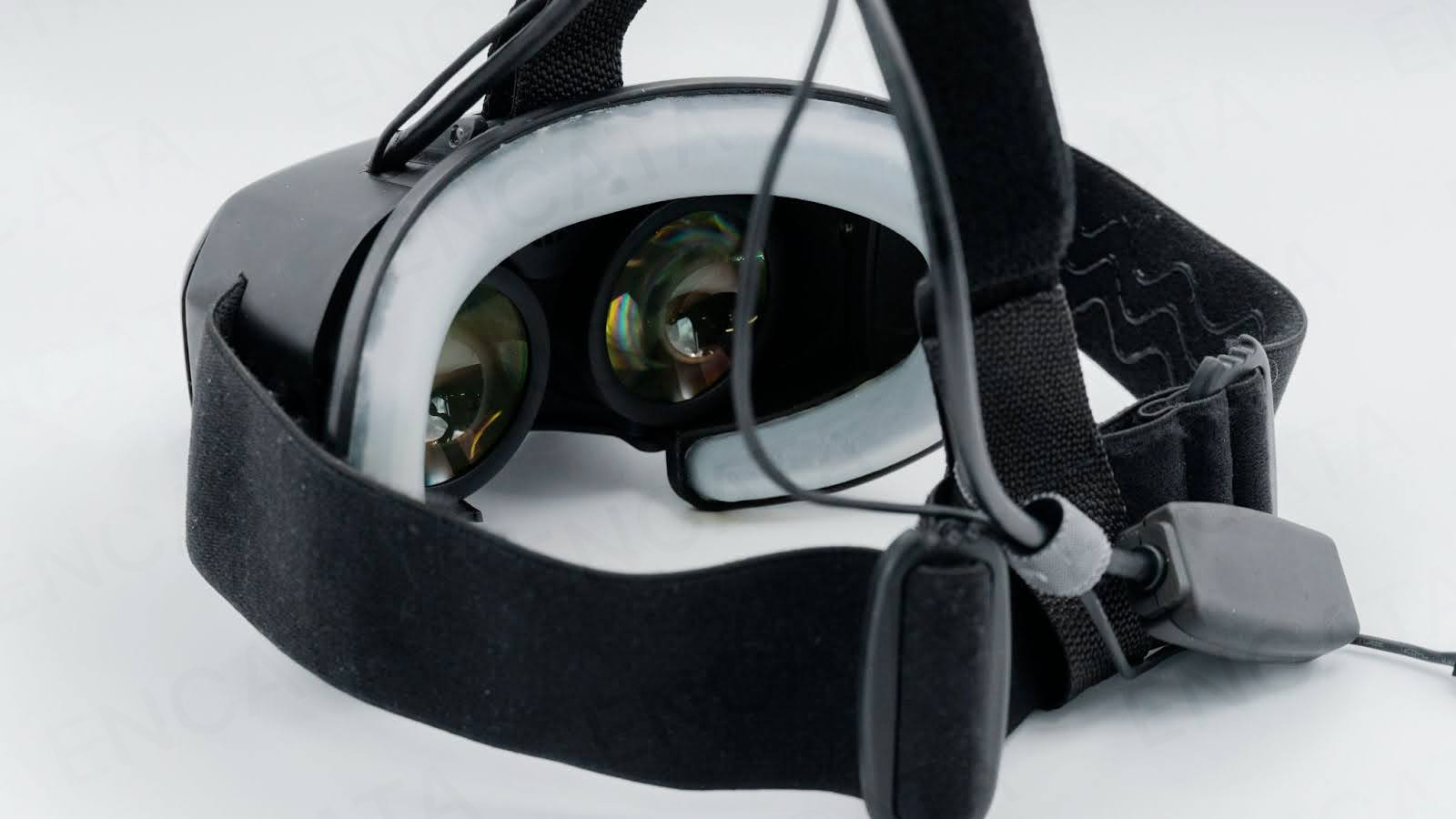 8K VR Headset for Sports - View 1