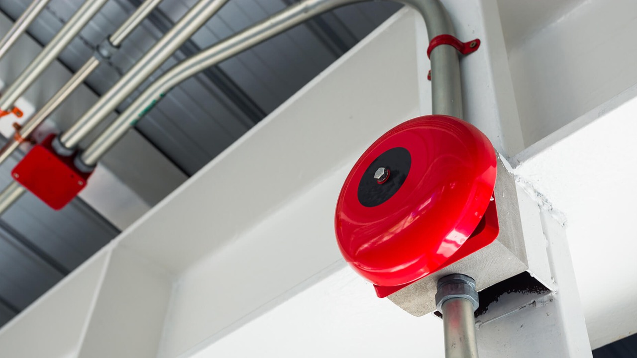 Multiplatform complex alarm and crisis management system