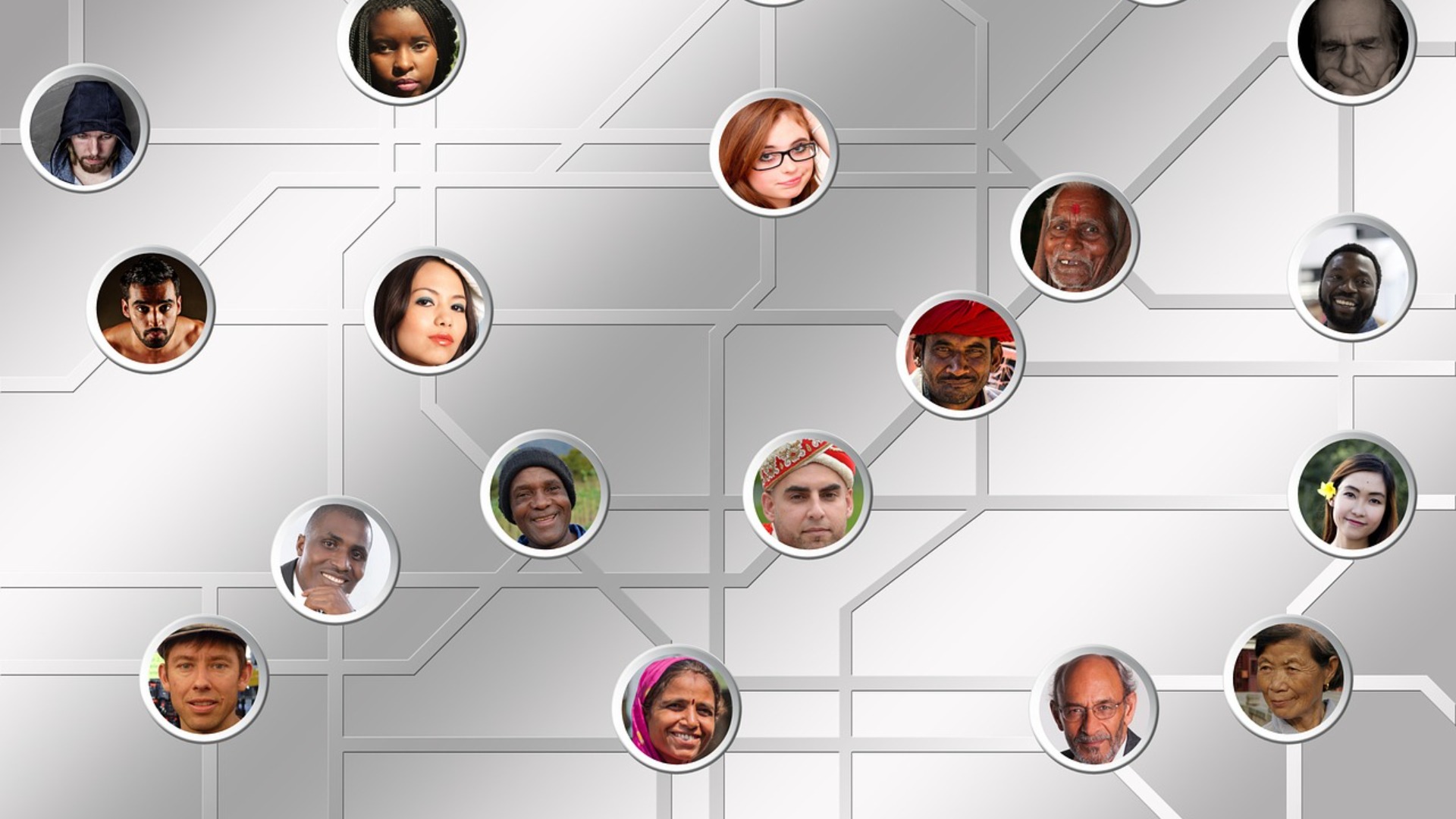 Adaptive and Transparent Recommendation System for a Social Marketplace